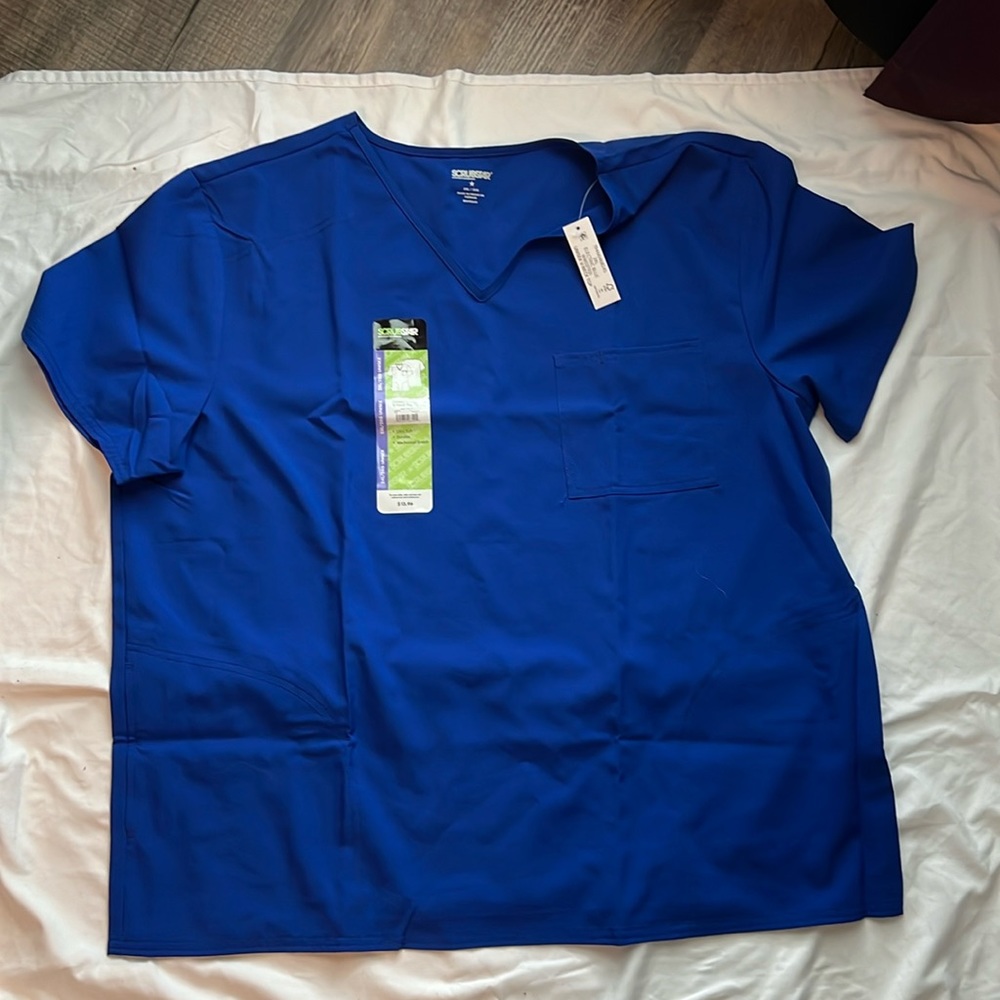 Scrub top